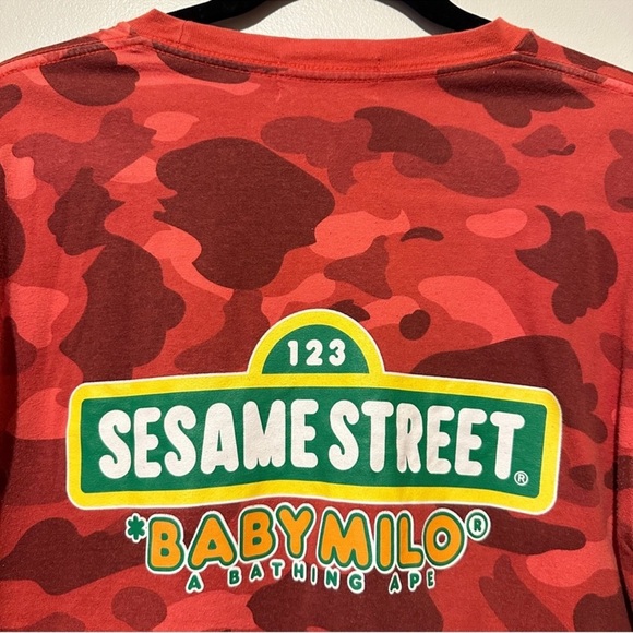 ๐HOST PICK x 2๐ BAPE x Baby Milo x Sesame Street Limited Edition Tee, Red, Small - Picture 11 of 15